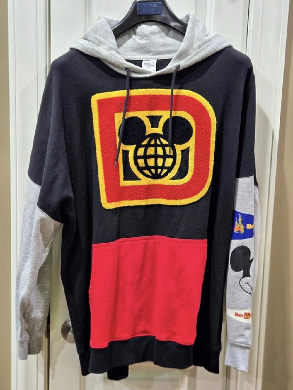 Disney Walt Disney World 50th Anniversary Vault Collection Pennant Hoodie Walt